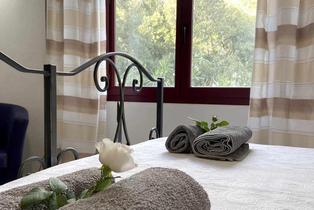 Taddore Green Lodge Galtellì Екстериор снимка